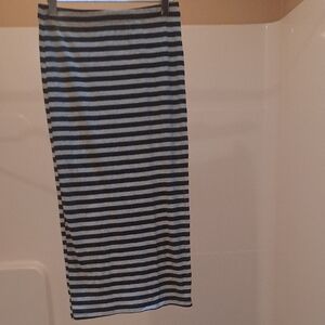 Forever 21 Black and Gray Midi Pencil Skirt